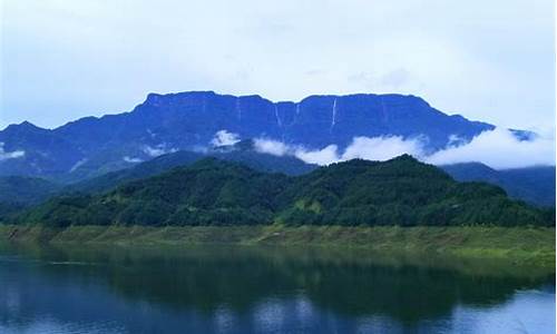 瓦屋山景区门票价格_瓦屋山景区介绍