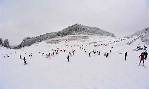 曾家山滑雪场_广元曾家山滑雪场